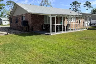 208 Sixteenth St, Port Saint Joe, FL 32456 - Photo 28