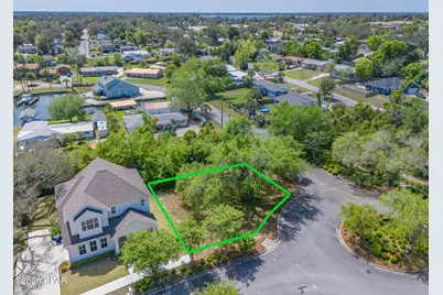 1150 Cove Pointe Drive, Panama City, FL 32401 - Photo 2