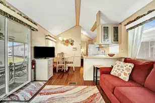 1219 Thomas Dr, Panama City Beach, FL 32408 - Photo 10