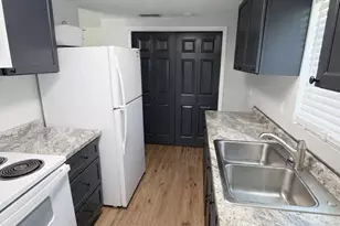 15550 NW Broad St, Altha, FL 32421 - Photo 6