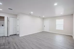 528 E 9th St, Panama City, FL 32401 - Photo 4