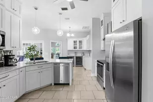 258 E Eagle Dr, Panama City Beach, FL 32407 - Photo 16