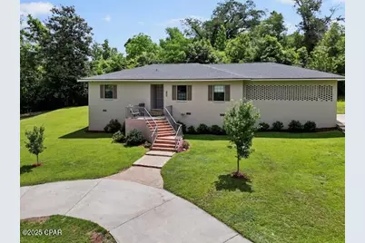 2956 N Caledonia Street, Marianna, FL 32446 - Photo 1