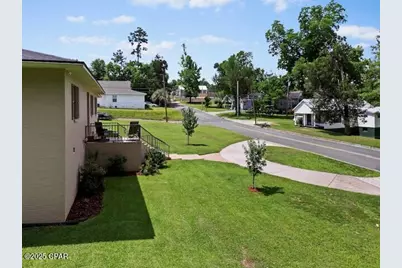 2956 N Caledonia Street, Marianna, FL 32446 - Photo 10