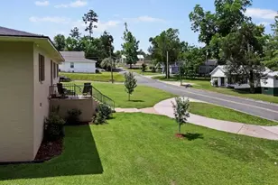 2956 N Caledonia St, Marianna, FL 32446 - Photo 10