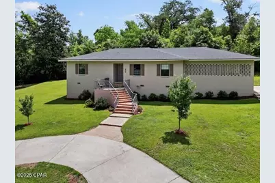 2956 N Caledonia Street, Marianna, FL 32446 - Photo 2