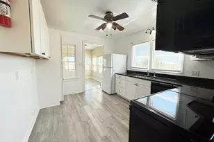 421 S Berthe Ave, Panama City, FL 32404 - Photo 16