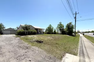 421 S Berthe Ave, Panama City, FL 32404 - Photo 2