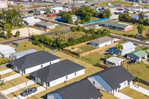 3205 E 2nd Pl, Panama City, FL 32401 - Photo 14