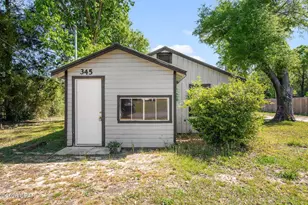 345 S Brett St, Crestview, FL 32539 - Photo 1