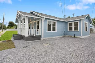 206 E 2nd Ct, Panama City, FL 32401 - Photo 2