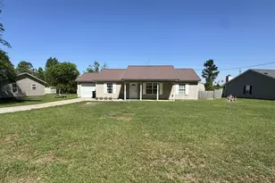 2632 Mashburn Rd, Marianna, FL 32448 - Photo 2