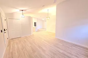 126 Covington St, Panama City Beach, FL 32413 - Photo 4