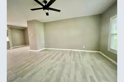 1038 E 8th Avenue, Graceville, FL 32440 - Photo 4