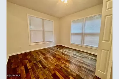 1038 E 8th Avenue, Graceville, FL 32440 - Photo 12