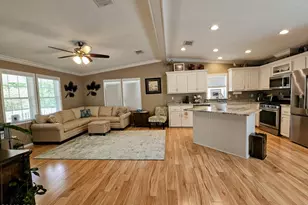 140 Donna S Pl, Wewahitchka, FL 32465 - Photo 2