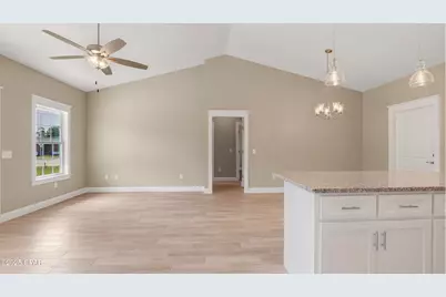 3215 E 2nd Plaza, Panama City, FL 32404 - Photo 8