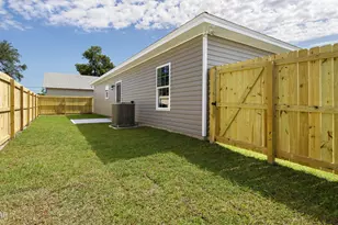 3215 E 2nd Plaza, Panama City, FL 32404 - Photo 32