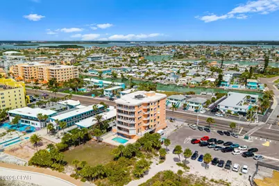 11270 Gulf Boulevard # 5, Treasure Island, FL  - Photo 12