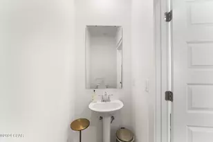 5878 Tyndall Pl, Panama City, FL 32404 - Photo 6