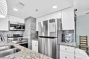 9850 S Thomas Dr, Panama City, FL 32408 - Photo 8