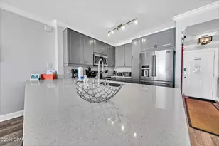 10519 Front Beach Rd, Panama City Beach, FL 32407 - Photo 8