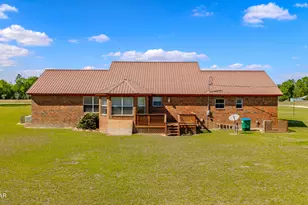 2537 El Bethel Church Rd, Grand Ridge, FL 32442 - Photo 2