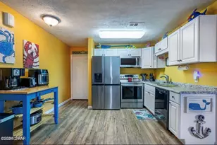 7125 N Lagoon Dr, Panama City, FL 32408 - Photo 6