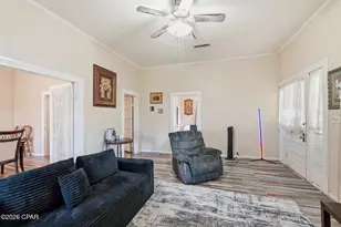 409 S Depot St, Bonifay, FL 32425 - Photo 10