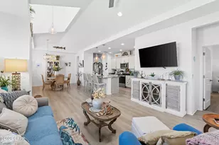 8944 Coral Reef Wy, Panama City Beach, FL 32413 - Photo 10