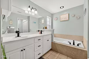 1113 N Haven Cir, Lynn Haven, FL 32444 - Photo 22
