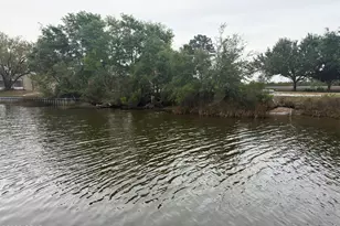 1227 Capri Dr, Panama City, FL 32405 - Photo 6