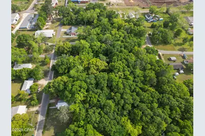 5371 Florida Street, Graceville, FL 32440 - Photo 2