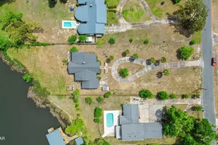 1803 E 9th St, Lynn Haven, FL 32444 - Photo 18