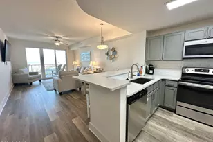 15928 Front Beach Rd, Panama City Beach, FL 32413 - Photo 14