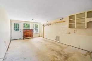 656 4th St, Chipley, FL 32428 - Photo 28