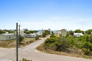 311 Bonnet St, Port Saint Joe, FL 32456 - Photo 30