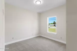 229 W 13th St, Panama City, FL 32401 - Photo 10