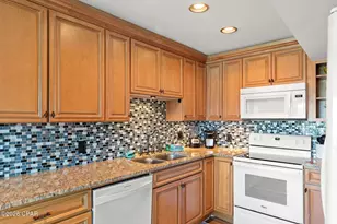 5717 Thomas Dr, Panama City Beach, FL 32408 - Photo 18