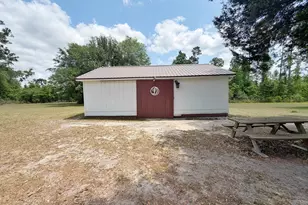2618 Indian Springs Rd, Marianna, FL 32446 - Photo 32