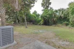 200 E 5th St, Lynn Haven, FL 32444 - Photo 46