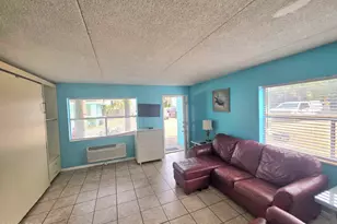 8618 Surf Dr, Panama City, FL 32408 - Photo 4
