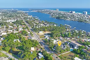 7125 N Lagoon Dr, Panama City Beach, FL 32408 - Photo 2