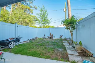 7125 N Lagoon Dr, Panama City Beach, FL 32408 - Photo 10
