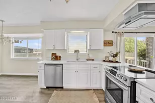 4338 Schooner Ln, Lynn Haven, FL 32444 - Photo 8