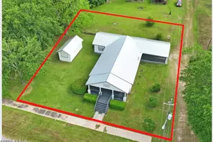 402 E Pennsylvania Ave, Bonifay, FL 32425 - Photo 4