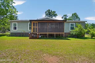 3271 Twin Lks Dr, Bonifay, FL 32425 - Photo 2