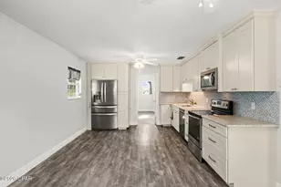 128 S Wells St, Panama City Beach, FL 32413 - Photo 14