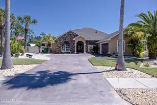 127 Twilight Bay Dr, Panama City Beach, FL 32407 - Photo 1
