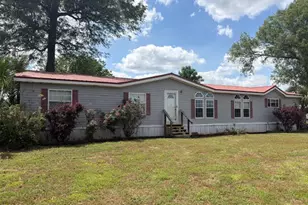 2912 Rock Btm Dr, Cottondale, FL 32431 - Photo 1